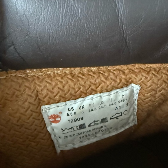 Timberland Tan Leather Boots - Picture 7 of 14